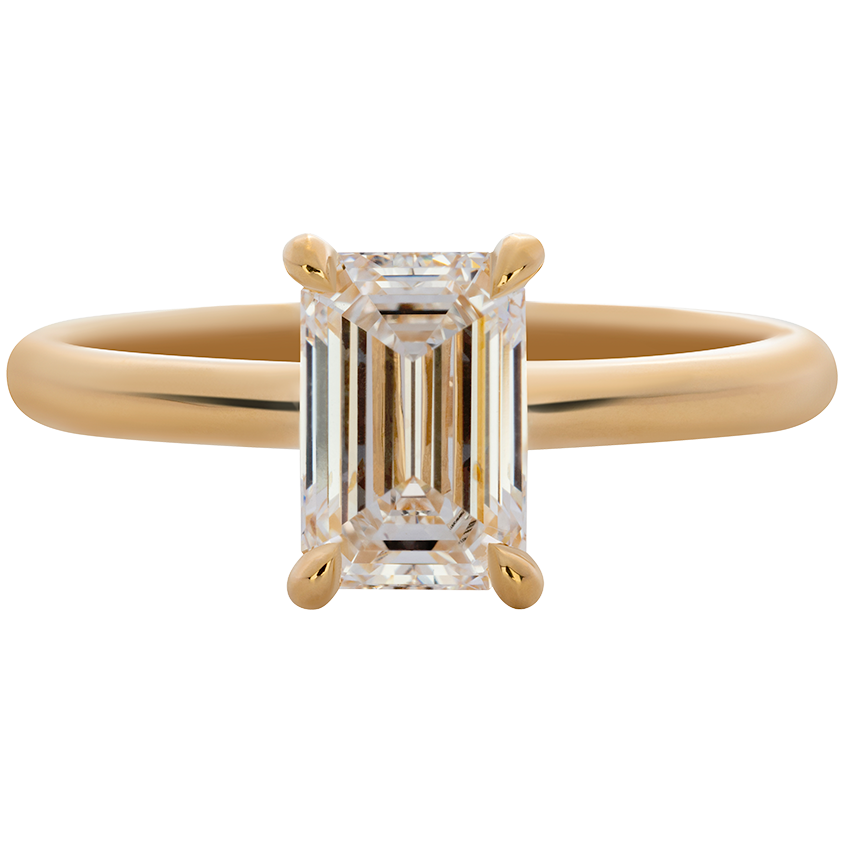 Professional jewellery photographer in Brisbane capturing fine jewellery under ideal lighting.